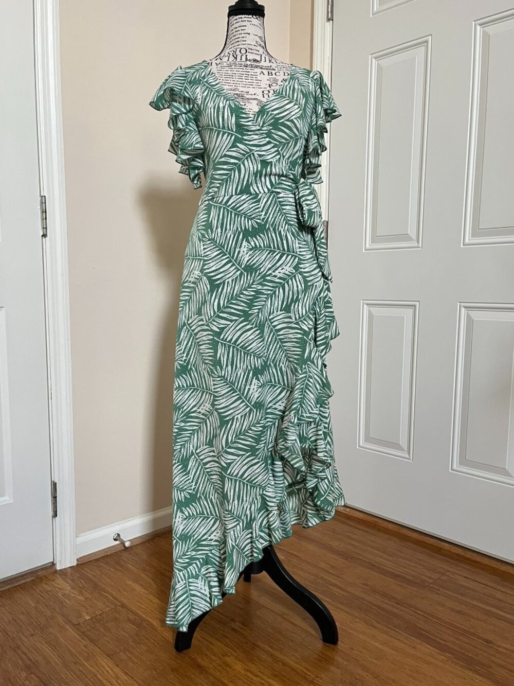 Green/White Tropical Palm Print Asymmetrical Ruffle Dress, Size S